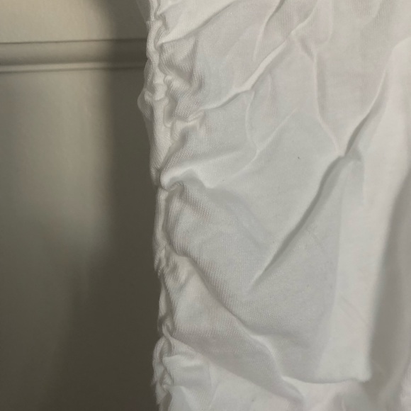 Bench white T-shirt. - Picture 4 of 4